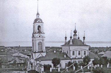 07-Галич-Вознесенская-церковь-Вид-от-Воскресенской-церкви