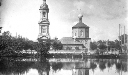 38-Козьмодемьянская-церковь-на-Медном-пруду